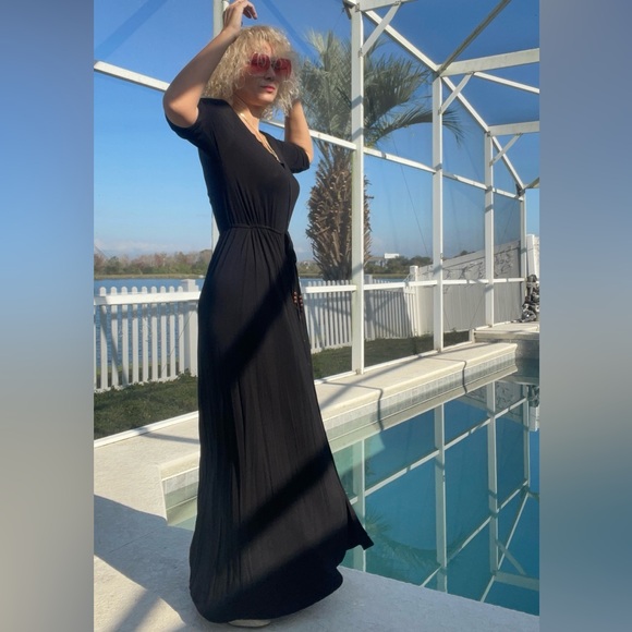 Buttoned Maxi Dress - Picture 2 of 9